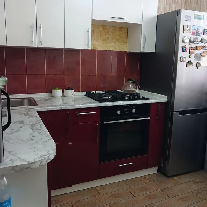 Продаю 1кв.Северный хороший ремонт, просторная 26500$
