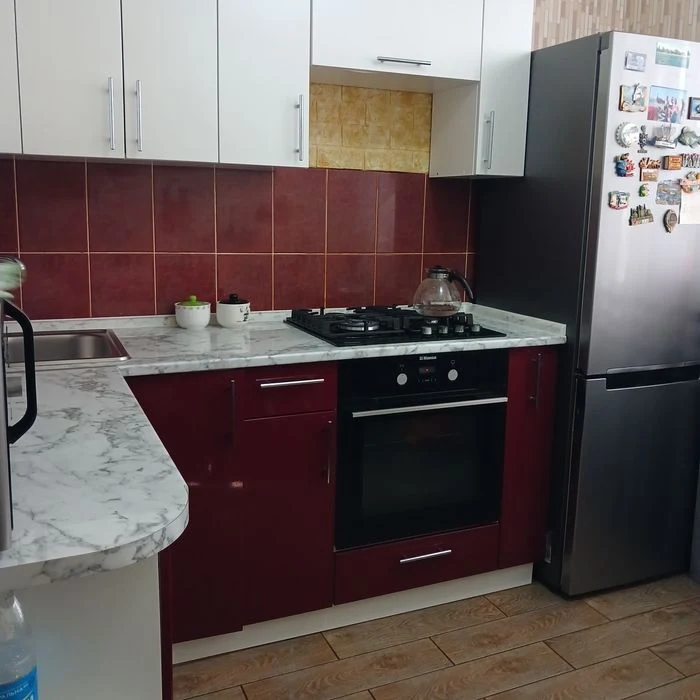 Продаю 1кв.Северный хороший ремонт, просторная 26500$
