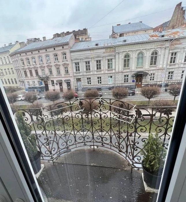 Продаж 3-кімнатн.кварт на проспекті Шевченка, Центр