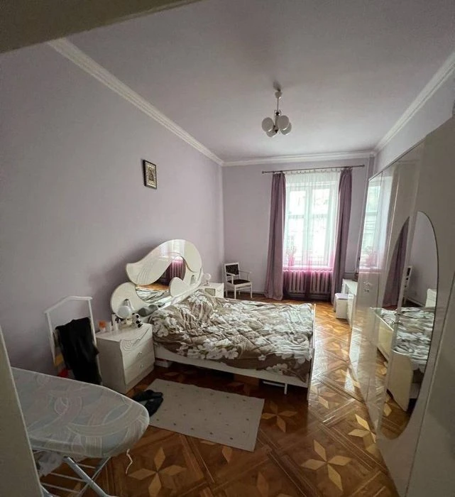 Продаж 3-кімнатн.кварт на проспекті Шевченка, Центр