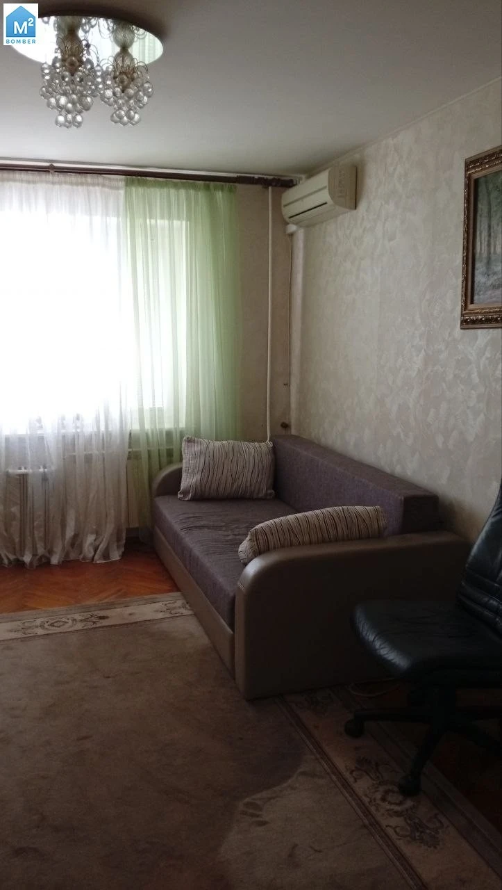 Продам 3-кімнатну на Позняках