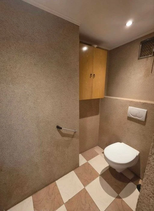 3-кімнатна квартира 95 м² в історичній кам'яниці на вул. Шев