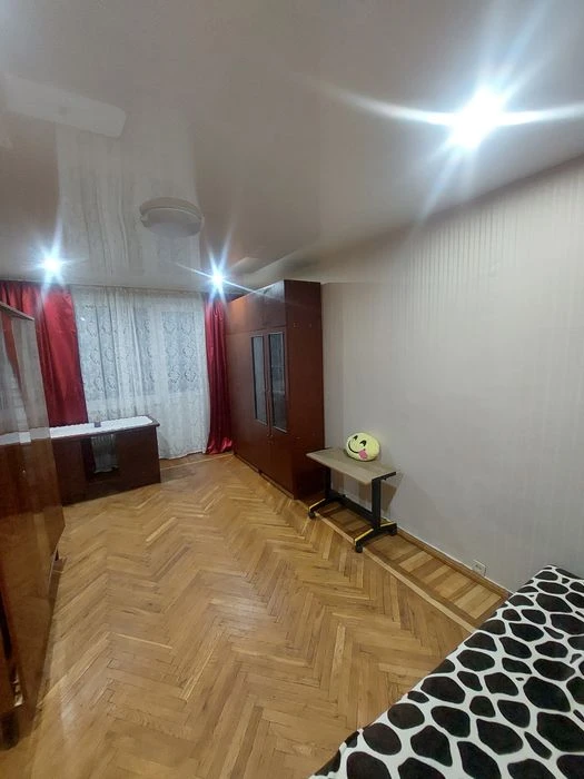 Продам 1к квартиру улучшенной планировки метро Холодная гора