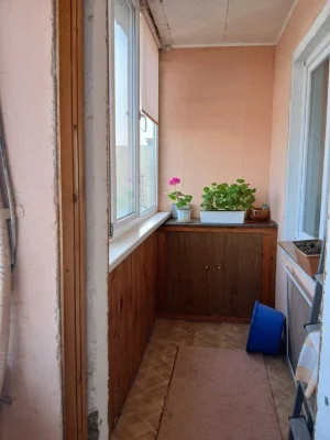 I will sell a 4-room apartment in Zaporozhye, Khortytskyi district. IN