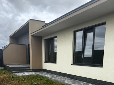 Будинок. Ужгород, Національної Гвардії вул. (Гвардійська)