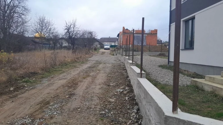 Продається зем.діл.28сот.під буд.р-н Пасічна 1500за 1сот.