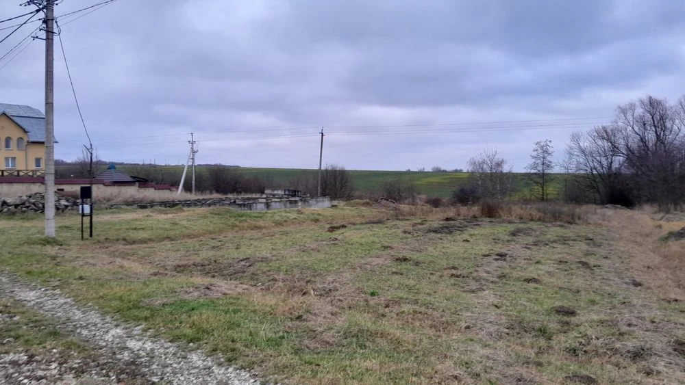 Продається зем.діл.28сот.під буд.р-н Пасічна 1500за 1сот.