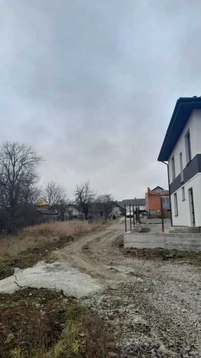 Продається зем.діл.28сот.під буд.р-н Пасічна 1500за 1сот.
