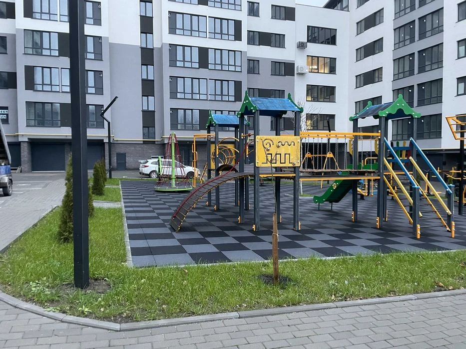 Продам квартиру з ремонтом в новому сучасному ЖК