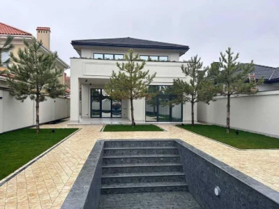 Продажа Стильного дома в Совиньоне, 200м², 5 соток