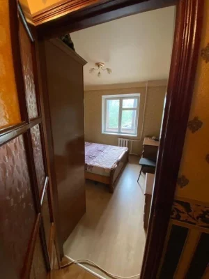 Квартира 2 кімнатна на лісовому массиві в спальному районі