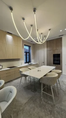 Продажа Стильного дома в Совиньоне, 200м², 5 соток