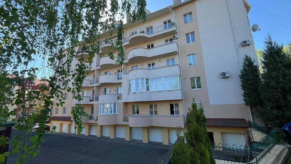 Продаж квартири на вул. Олеся