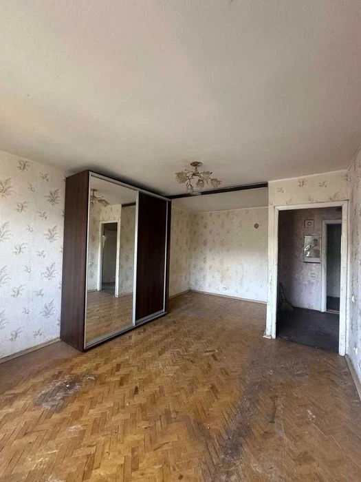 Продаж без% 1к просп. Червоної калини 12-В, Держпрограми