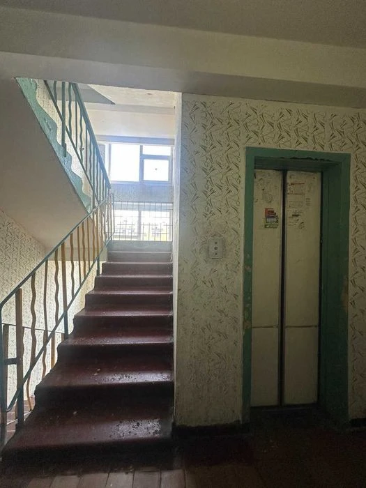 Продаж без% 1к просп. Червоної калини 12-В, Держпрограми