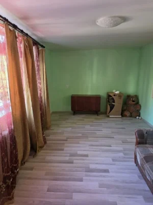 2 комнатная квартира 73 м2 на Бочарова в кирпичном доме
