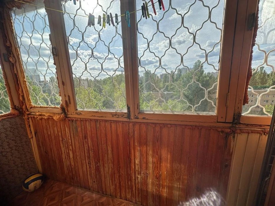 Довготривала оренда 1к квартири на вул. Івана Дзюби 12