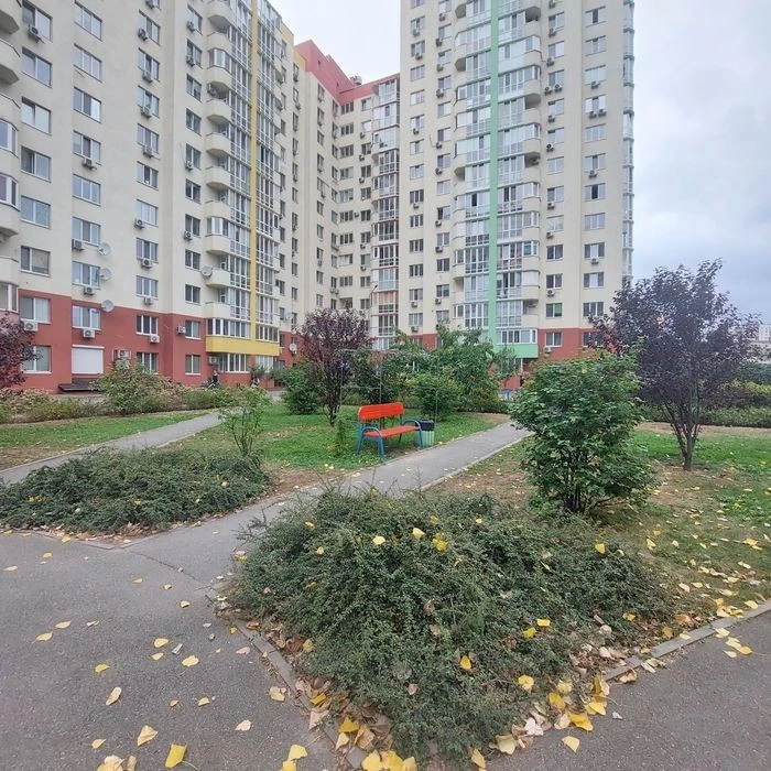 Оренда 2к квартири, вул. Дениса Рачінського, Микільська слоб
