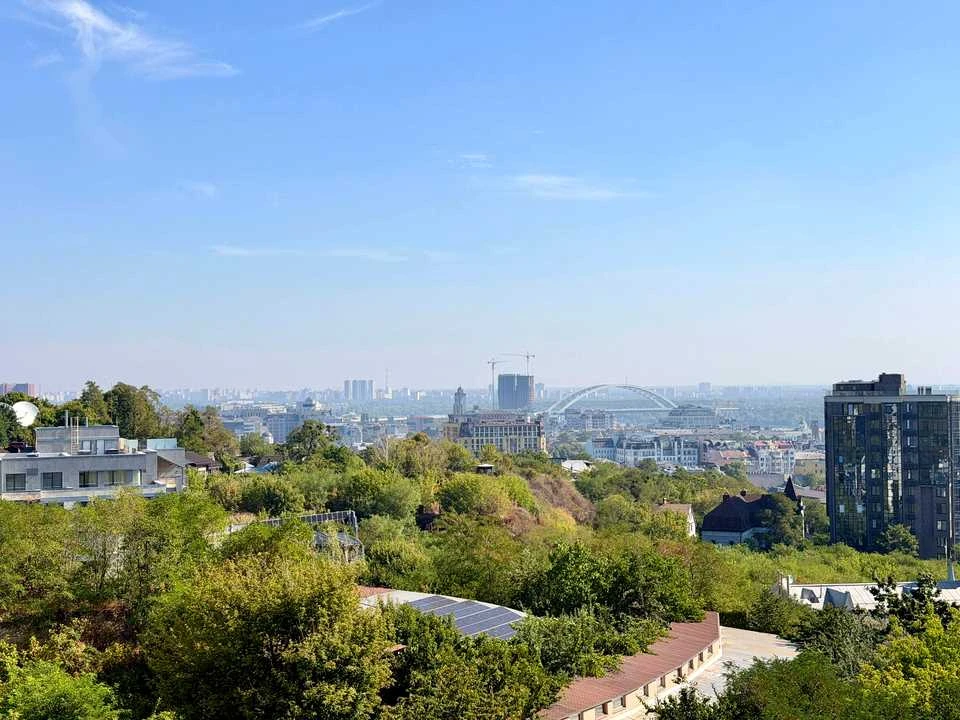 Квартира. Київ, Глибочицька вул.