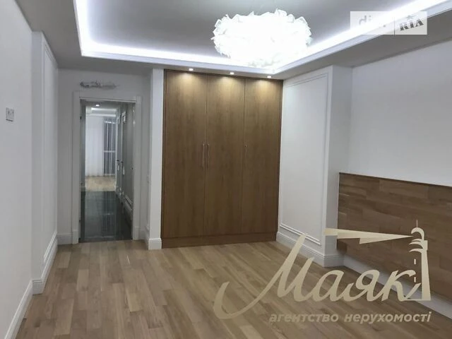 Довготривала оренда 2к квартири на вул. Глубочицкая вул. 73-