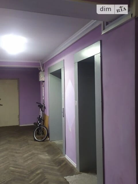 Здам в оренду кімнату на вул. Миропільська 15А довгостроково