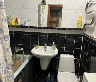 Продається 2-кімнатна квартира в БЛИЖНЬОМУ  центрі