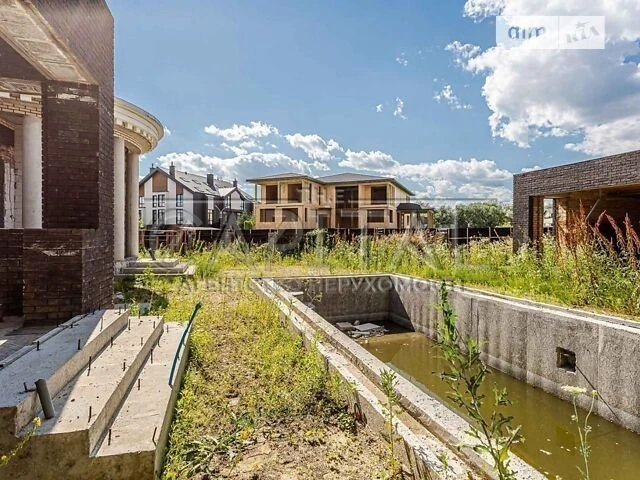 Продаж 2 поверхового будинку з ділянкою на 10 соток, 646 кв.