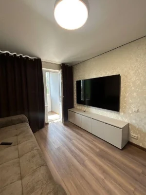 2-кімнатна квартира вулиця Космонавтів