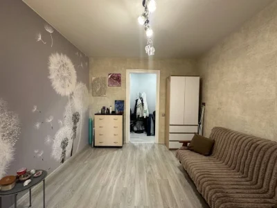 Продам 2-к кв сталинка 54.2 м2 район ул  Титова/ Фабрично-За