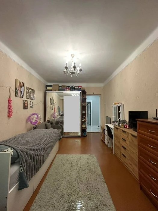 Продам 2-к кв сталинка 54.2 м2 район ул  Титова/ Фабрично-За
