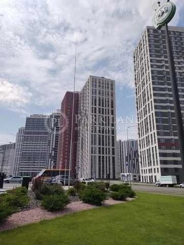 ТОП ЦЕНА Продам велику 2к квартиру 7квартал Варшавський Ретр