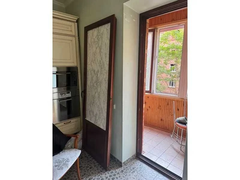 Продажа 6-комн. квартиры 211 м² в центре, ул. Жилянская, 30А