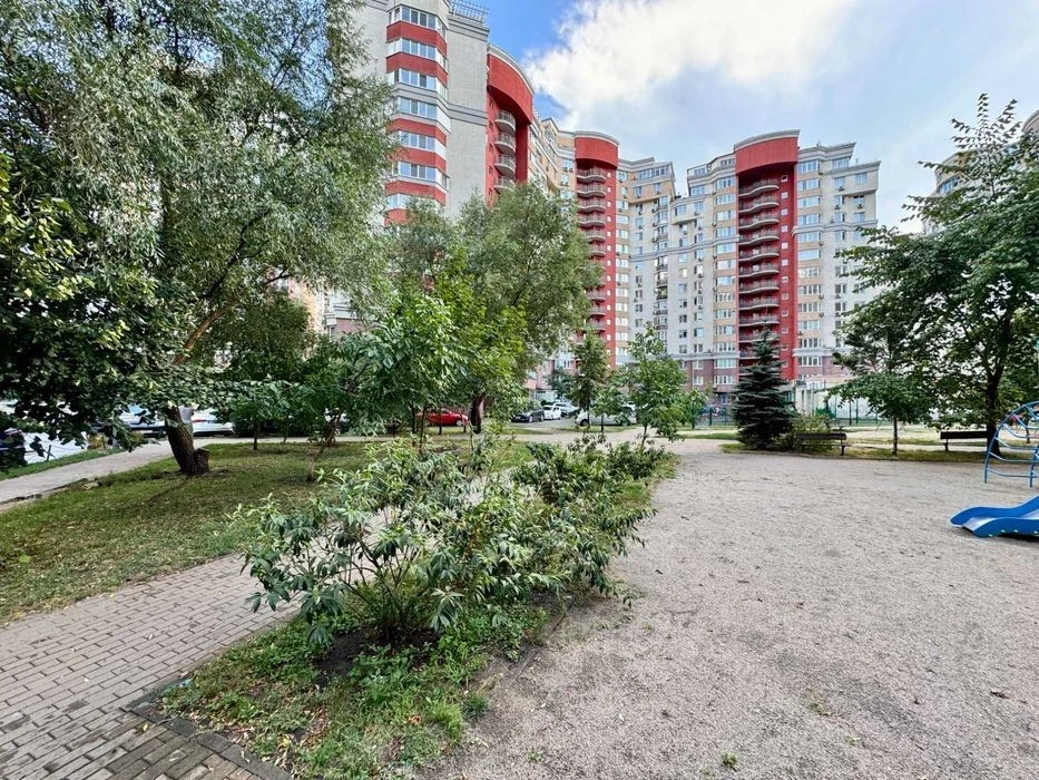 Без комісії! Унікальна 1-кім. 64м2 з величезною терасою 57 м