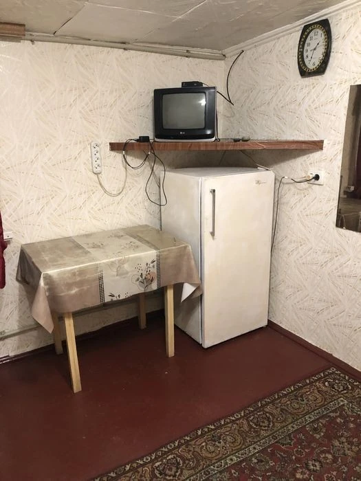 Здам 1-кімнатну окрему квартиру в приват. будинку, м Лісова,