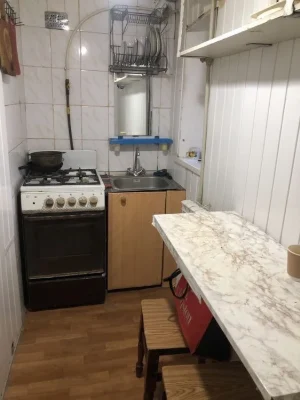Здам 1-кімнатну окрему квартиру в приват. будинку, м Лісова,