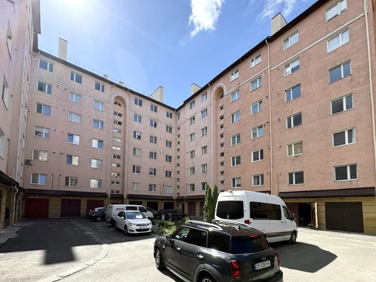 Продаж 2-кім на Курбаса