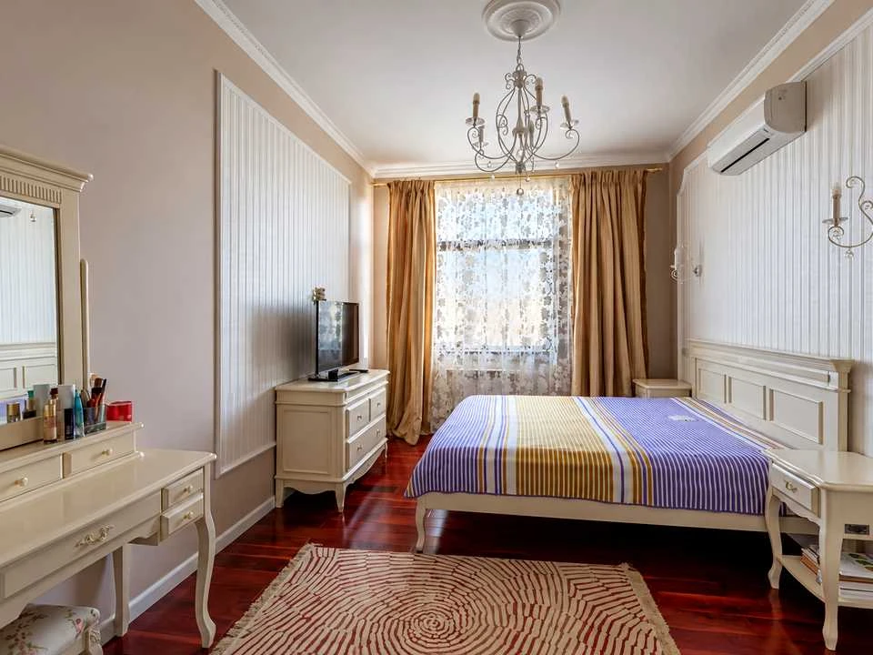 Квартира. Київ, Євгена Коновальця вул. (Щорса)