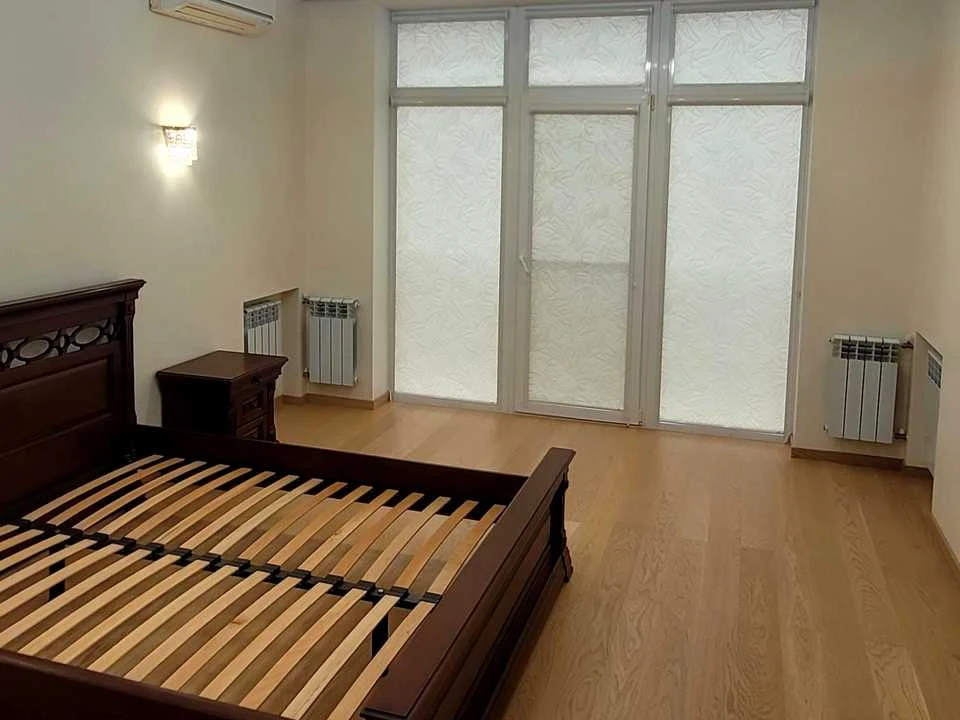 Квартира. Запоріжжя, Дніпровські Пороги вул.