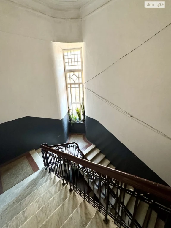 Room for sale Center