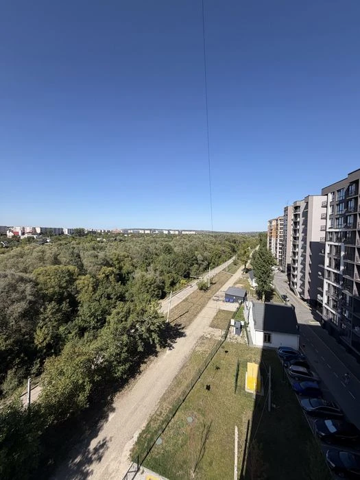 Авторська квартира з терасою в новобудові