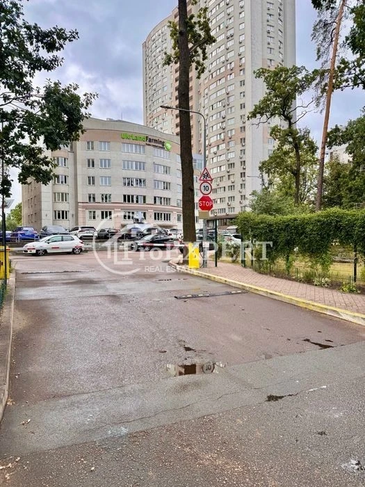 53 кв. м Берестейський просп, метро Житомирська 2хв