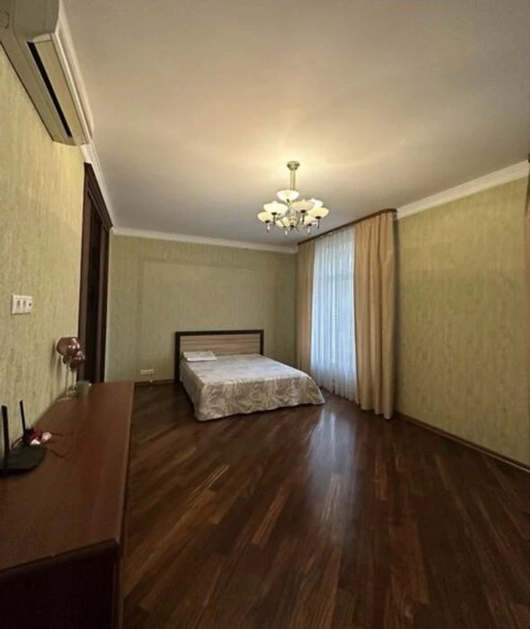 Круглоуніверситетська 3-5 Оренда 4К Квартири Бессарабка Цент