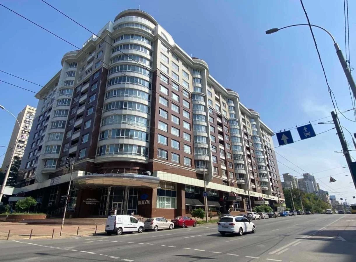 Sale of 1-room apartment 40 m², Vladimir Antonovych str.