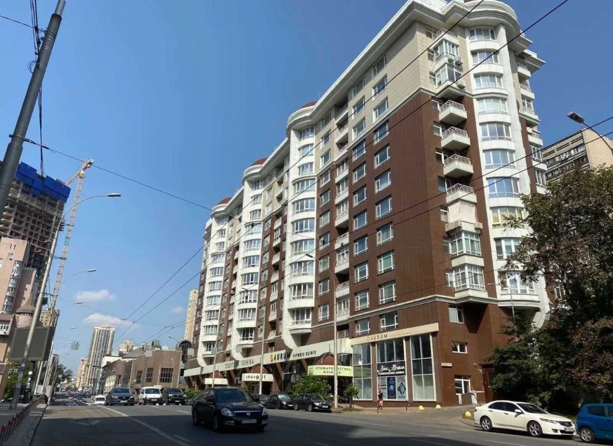 Sale of 1-room apartment 40 m², Vladimir Antonovych str.