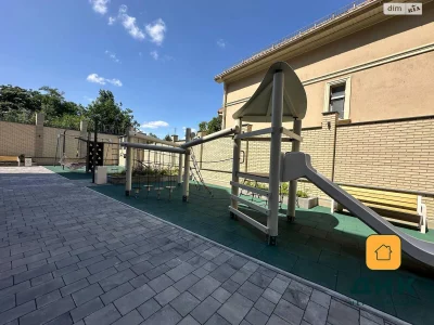 Продаж Квартира Середній Фонтан
