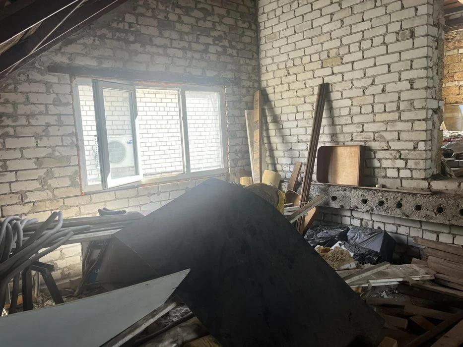 Продам 2х этажный дом Ж/М Игрень