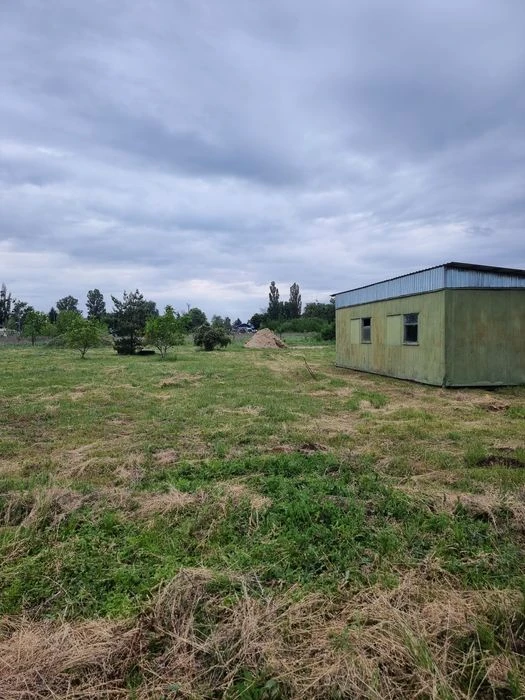 Яр, поруч з вулицею Чорнухінська, рівна ділянка 15сот, комун