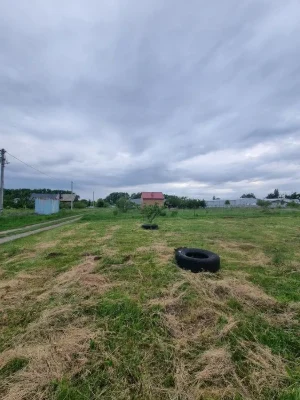 Яр, поруч з вулицею Чорнухінська, рівна ділянка 15сот, комун