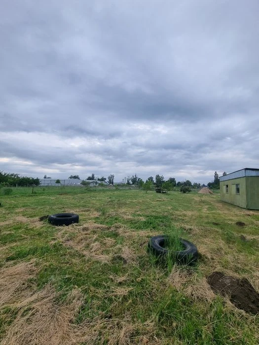 Яр, поруч з вулицею Чорнухінська, рівна ділянка 15сот, комун