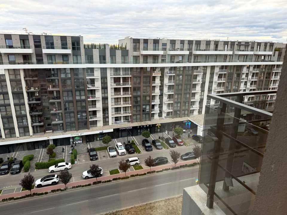 Квартира. Ужгород, Героїв 128-ї Бригади вул. (8 Березня), 56
